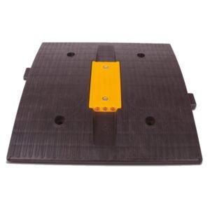 02-ALS 0025C  OVAL SPEED BREAKER WITH CAT EYES